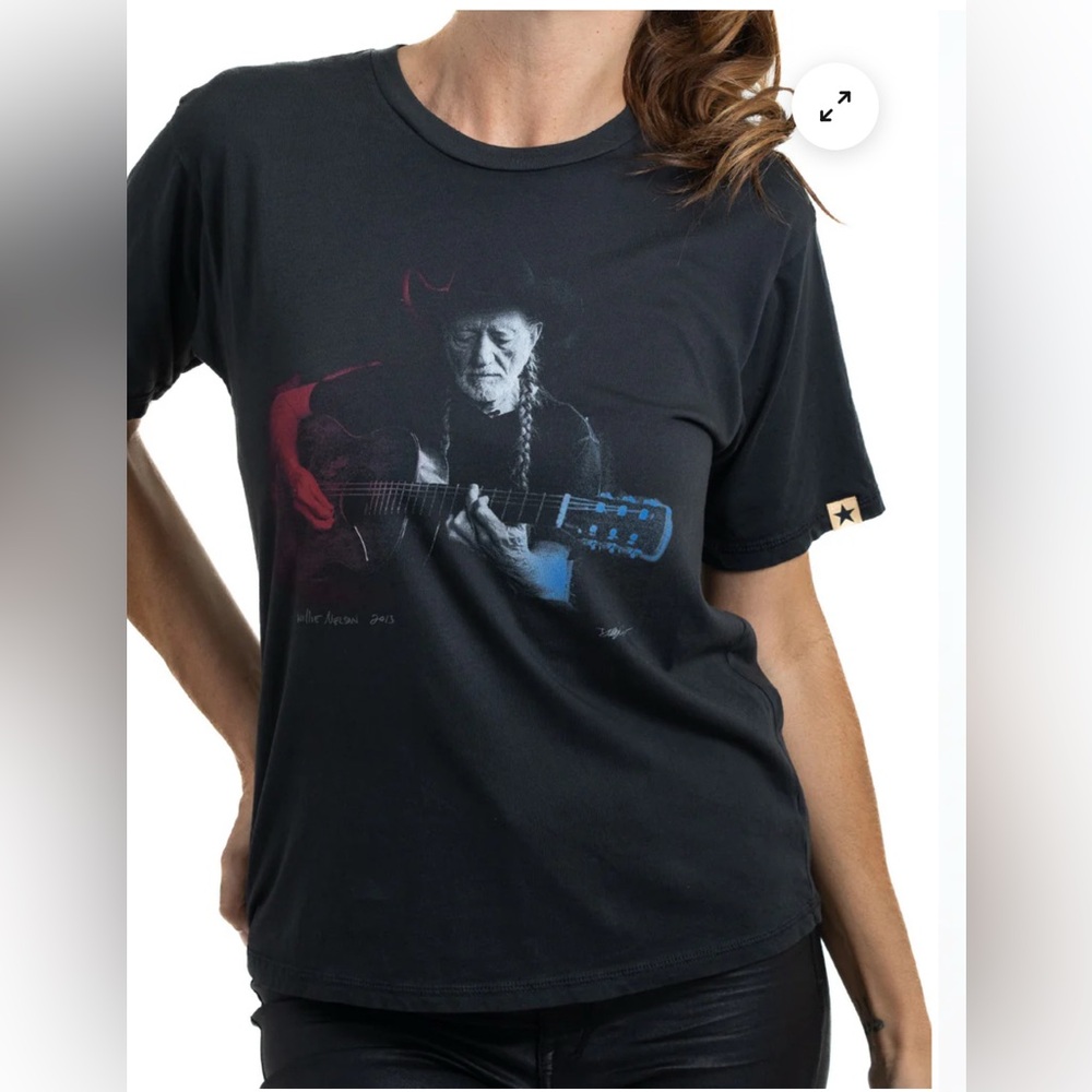 🖤 Clinch Willie Nelson Women’s faded tee 🖤